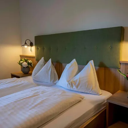 Pacher Ξενοδοχείο 3*