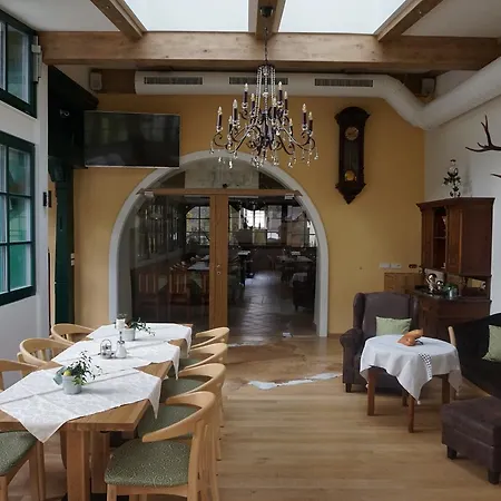 Pacher מלון אוברוולאך