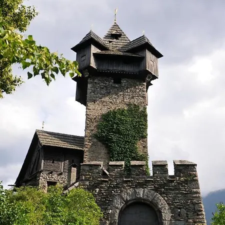 Pacher Hotel